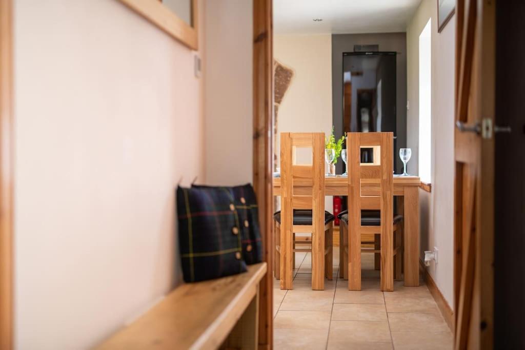 Cosy & Rustic Retreat - Woodland Cottage. Nairn Esterno foto